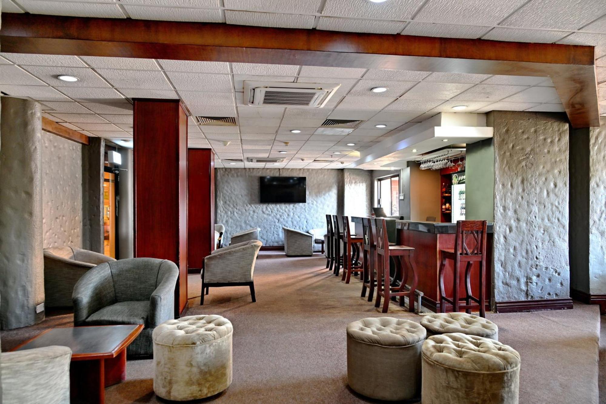 Holiday Inn - Harare By Ihg Екстериор снимка