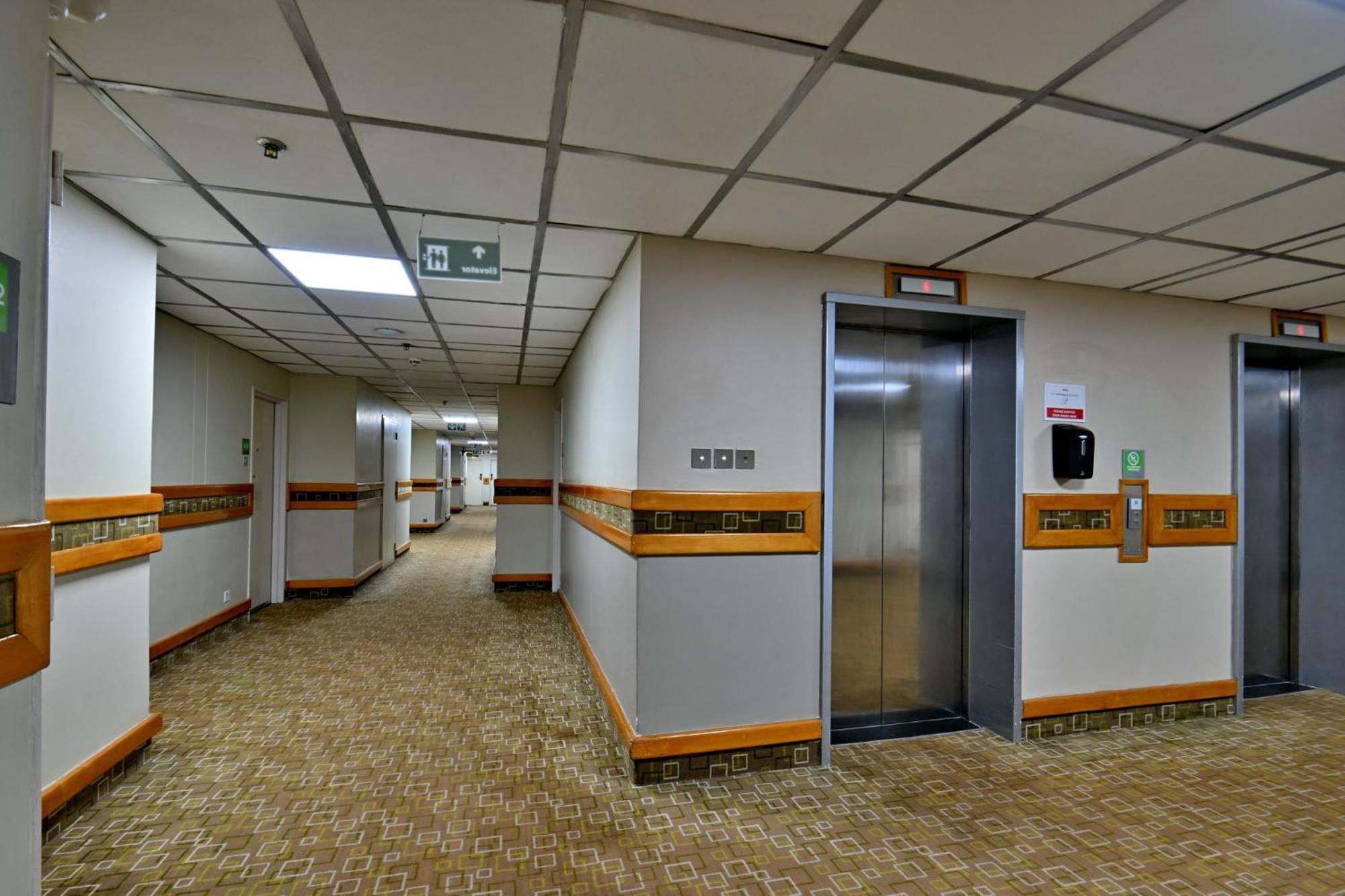 Holiday Inn - Harare By Ihg Екстериор снимка