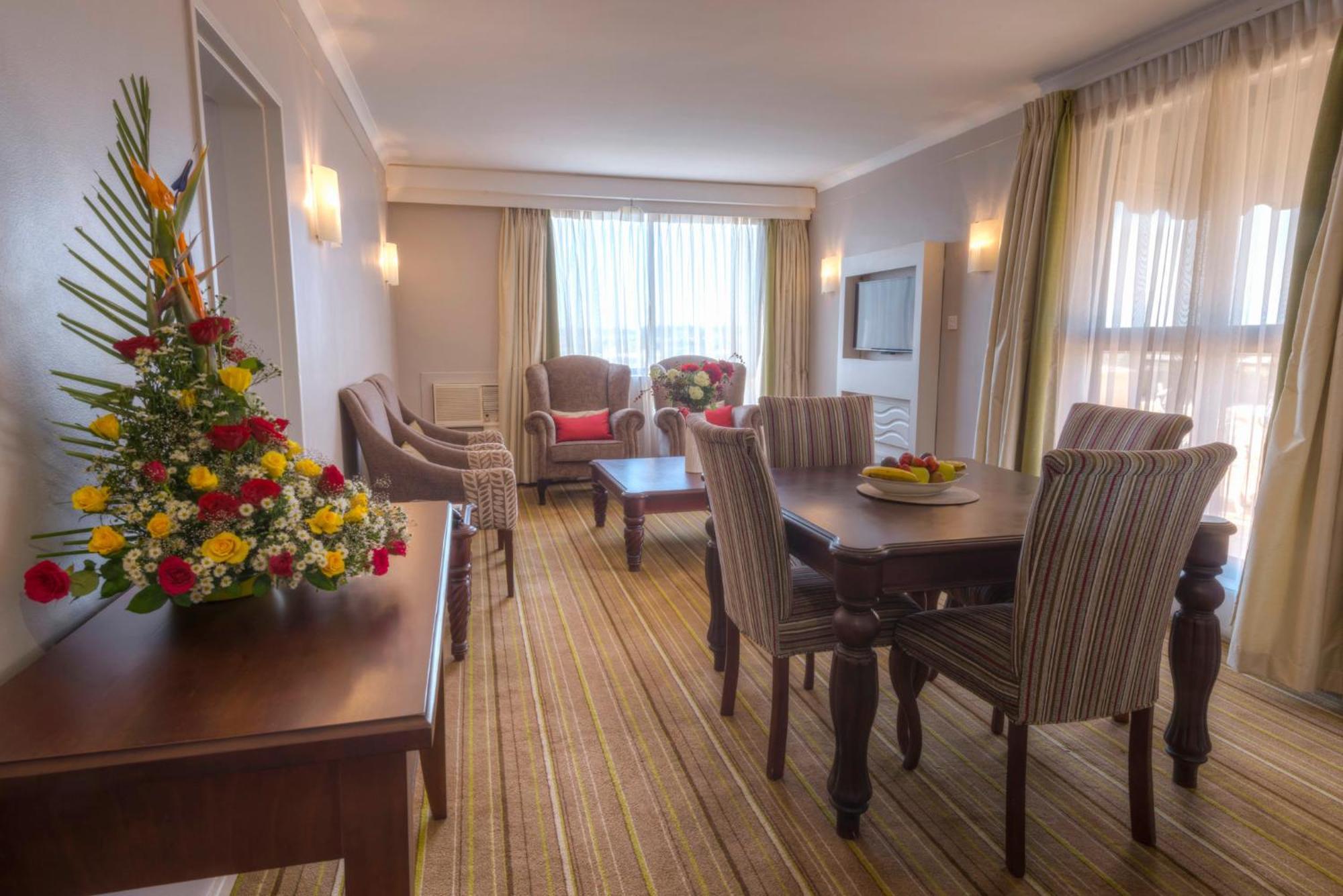 Holiday Inn - Harare By Ihg Екстериор снимка