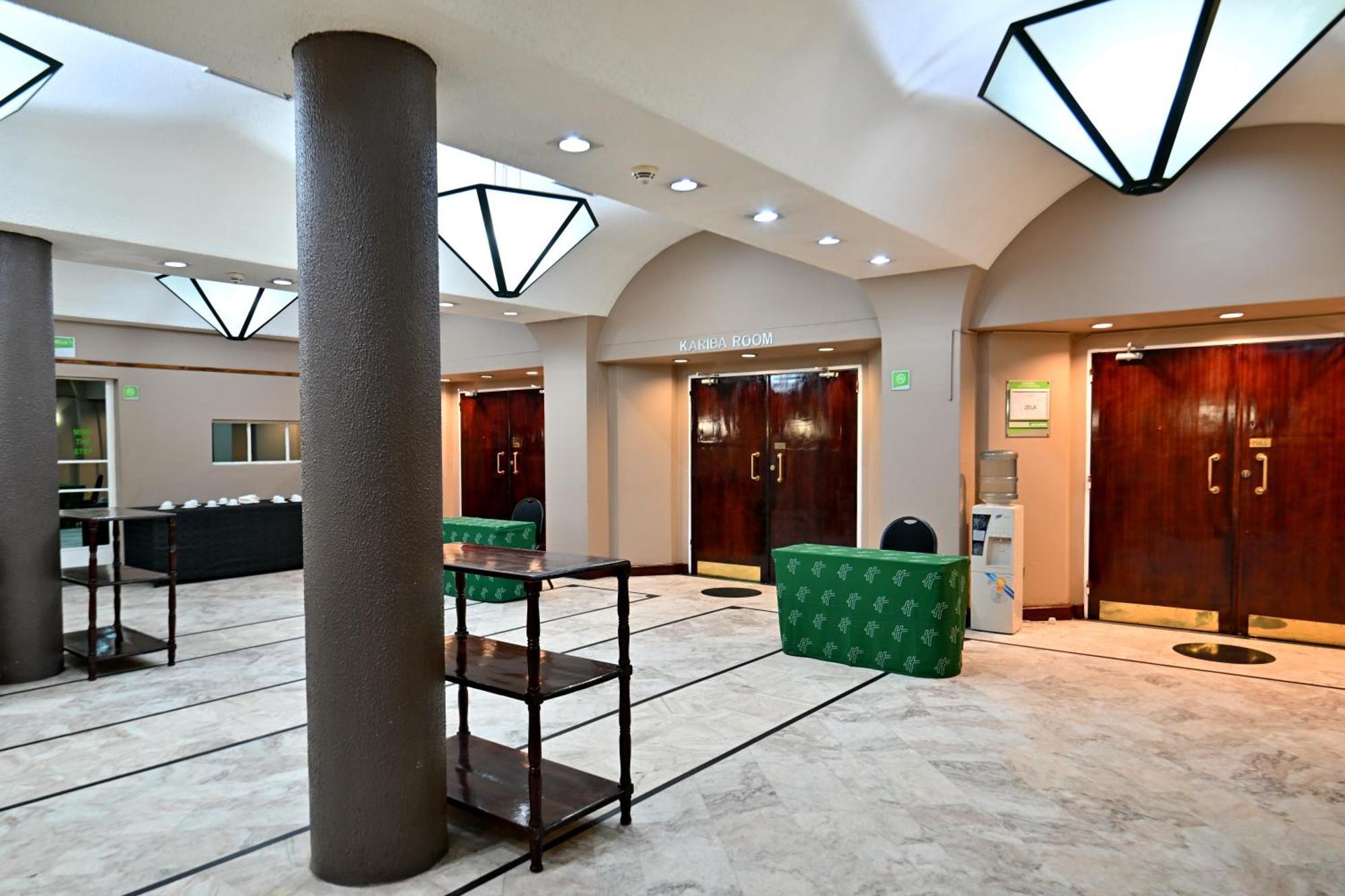 Holiday Inn - Harare By Ihg Екстериор снимка